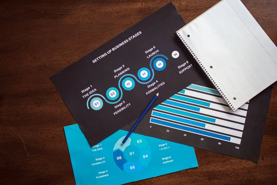 Mẫu slide infographic với biểu đồ và icon trực quan